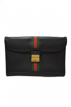 GUCCIグッチ）の古着「シェリーラインメッセンジャーバッグ」｜ブラック