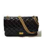 CHANELシャネル）の古着「パテントチェーンショルダーバッグ/2.55ライン」｜ブラック