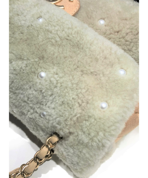 CHANEL（シャネル）CHANEL (シャネル) パールエンブロイダリーシャーリングバッグ アイボリー サイズ:- 20507515の古着・服飾アイテム
