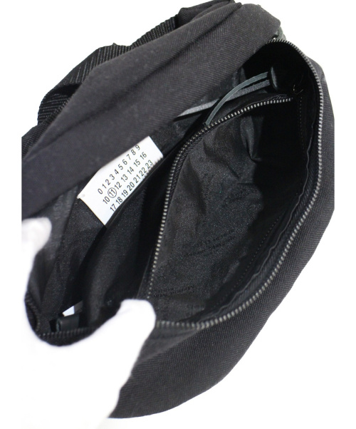 Maison Margiela（メゾンマルジェラ）Maison Margiela (メゾンマルジェラ) キャンバスバムバッグ ブラック サイズ:-の古着・服飾アイテム