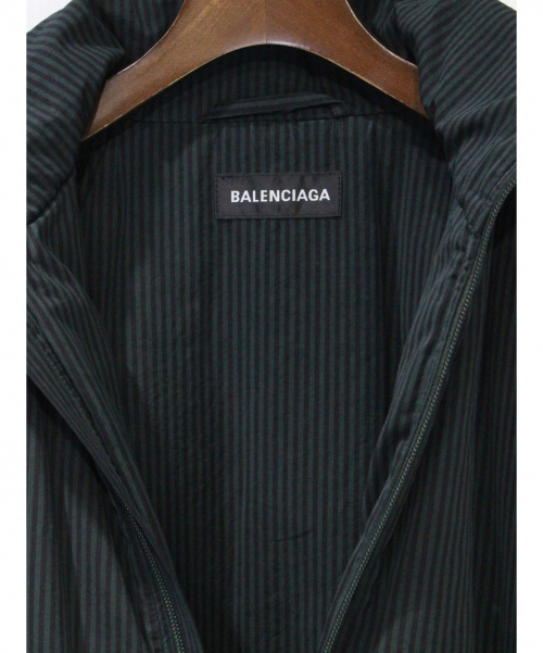 BALENCIAGA（バレンシアガ）BALENCIAGA (バレンシアガ) 中綿 コクーンジップジャケット グリーン×ブラック サイズ:48の古着・服飾アイテム