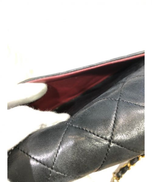CHANEL（シャネル）CHANEL (シャネル) チェーンショルダーバッグ ブラック マトラッセ 1389471の古着・服飾アイテム