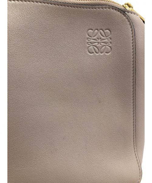 LOEWE（ロエベ）LOEWE (ロエベ) アナグラム2WAYショルダーバッグ ベージュ サイズ:-の古着・服飾アイテム