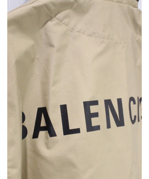 BALENCIAGA（バレンシアガ）BALENCIAGA (バレンシアガ) Logo Windbreaker ベージュ サイズ:34の古着・服飾アイテム