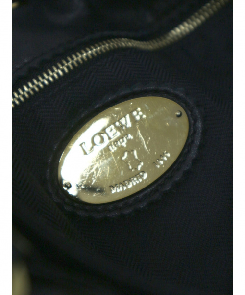 LOEWE（ロエベ）LOEWE (ロエベ) タッセルレザーショルダーバッグ ブラック フラメンコ30 011407の古着・服飾アイテム