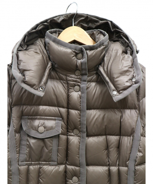 MONCLER（モンクレール）MONCLER (モンクレール) ヘルミンヌダウンコート モカ HERMINEの古着・服飾アイテム