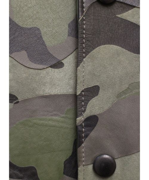 VALENTINO（ヴァレンティノ）VALENTINO (ヴァレンティノ) カモ柄レザーブルゾン カーキ サイズ:44の古着・服飾アイテム