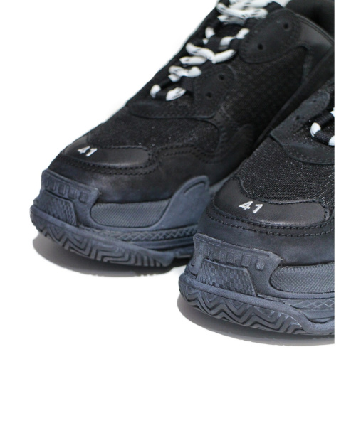 BALENCIAGA（バレンシアガ）BALENCIAGA (バレンシアガ) Triple S ブラック サイズ:27 未使用品 triple S 534162/W09O1/1000の古着・服飾アイテム