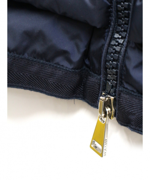 MONCLER（モンクレール）MONCLER (モンクレール) ディアンサダウンジャケット ネイビー DIANTHAの古着・服飾アイテム