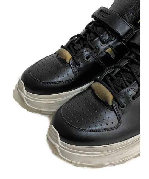 Maison Margiela（メゾンマルジェラ）Maison Margiela (メゾンマルジェラ) Low Top Retro Sneakers ブラック×ホワイト サイズ:44の古着・服飾アイテム