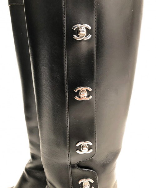 CHANEL（シャネル）CHANEL (シャネル) ターンロックココマークロングブーツ ブラック サイズ:35C G31202の古着・服飾アイテム