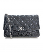 CHANELシャネル）の古着「チェーンショルダーウォレット」｜ブラック