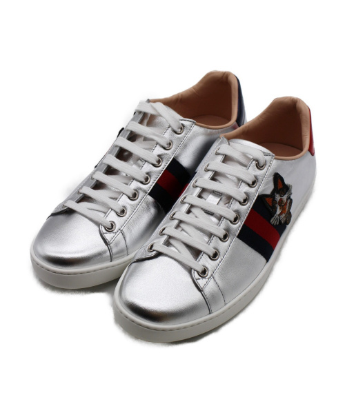 GUCCI（グッチ）GUCCI (グッチ) 19SS エースエンブロイダリースニーカー シルバー サイズ:38 1/2 501908の古着・服飾アイテム