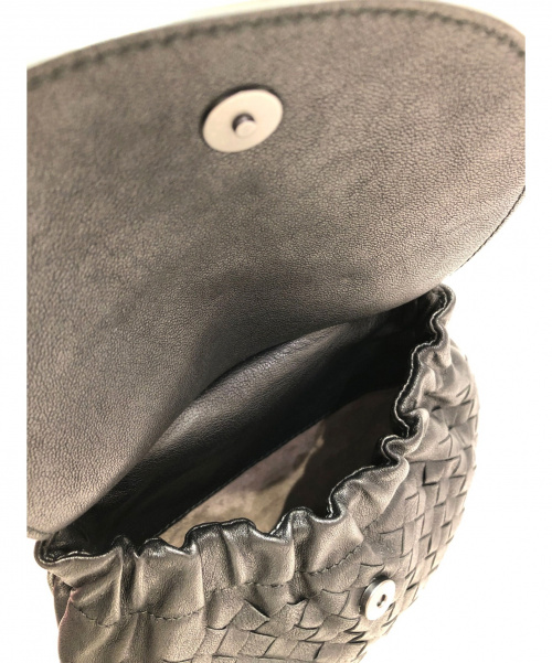 BOTTEGA VENETA（ボッテガベネタ）BOTTEGA VENETA (ボッテガベネタ) イントレチャートベルト付バッグ ブラック サイズ:-の古着・服飾アイテム