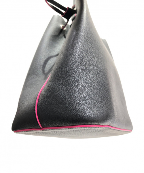 LOUIS VUITTON（ルイ ヴィトン）LOUIS VUITTON (ルイヴィトン) ロックミー・バケット ブラック サイズ:- M54677の古着・服飾アイテム