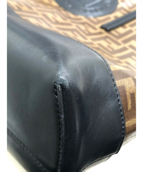 FENDI（フェンディ）FENDI (フェンディ) ズッカ柄トートバッグ ブラウン サイズ:-の古着・服飾アイテム