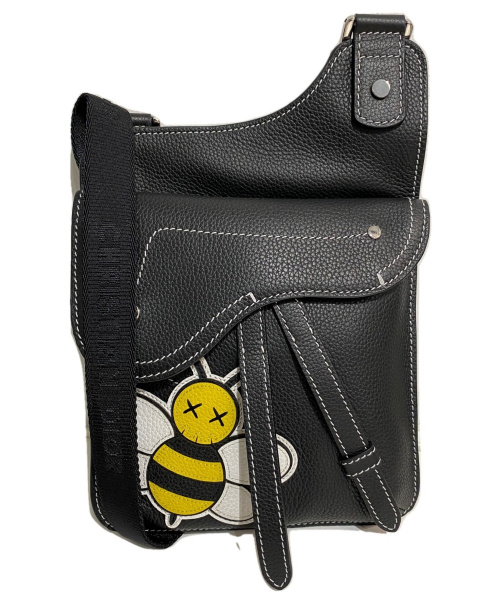 Christian Dior（クリスチャン ディオール）Christian Dior (クリスチャン ディオール) ×KAWS サドルショルダーバッグ ブラック サイズ:- 03-BO-1128の古着・服飾アイテム