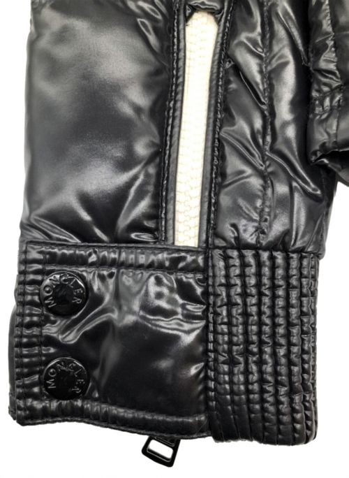 MONCLER（モンクレール）MONCLER (モンクレール) BERRIAT  ブラックの古着・服飾アイテム