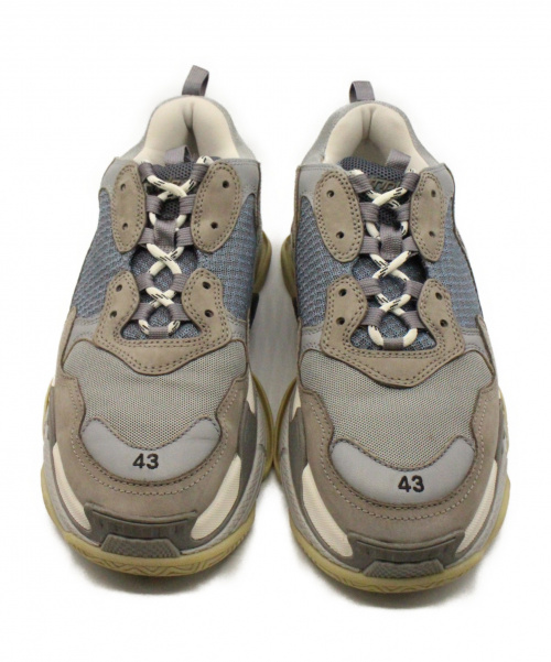 BALENCIAGA（バレンシアガ）BALENCIAGA (バレンシアガ) トリプル S グレー サイズ:43 536737の古着・服飾アイテム