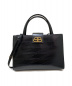 BALENCIAGA（バレンシアガ）の古着「ロゴ型押し2WAYバッグ」｜ブラック