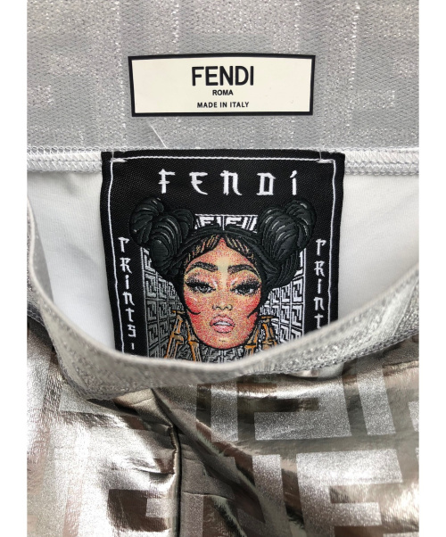 FENDI（フェンディ）FENDI (フェンディ) ズッカ柄メタリックパンツ シルバー サイズ:36の古着・服飾アイテム