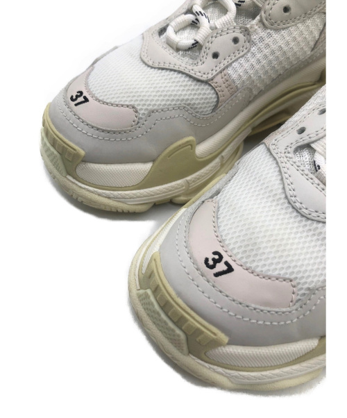 BALENCIAGA（バレンシアガ）BALENCIAGA (バレンシアガ) Triple S オフホワイト サイズ:24.5 Triple s 524036の古着・服飾アイテム