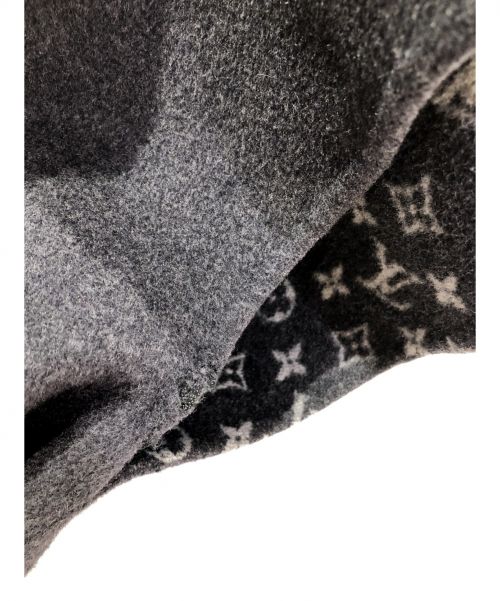 LOUIS VUITTON（ルイ ヴィトン）LOUIS VUITTON (ルイ ヴィトン) シルク混モノグラムケープ グレー×ブラック サイズ:40の古着・服飾アイテム