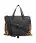 LOEWE（ロエベ）の古着「ゲートトップハンドル」｜ブラック×ブラウン