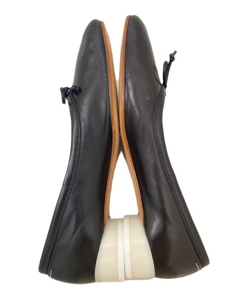MM6 Maison Margiela（エムエムシックスメゾンマルジェラ）MM6 Maison Margiela (エムエムシックス メゾンマルジェラ) 6 ロゴヒールバレリーナシューズ ブラック サイズ:381/2の古着・服飾アイテム