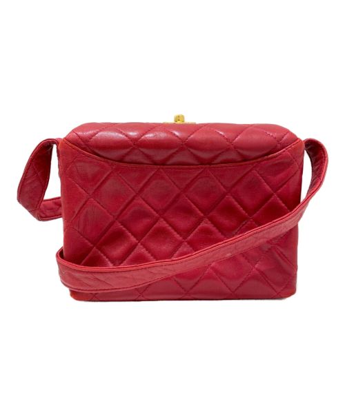 CHANEL（シャネル）CHANEL (シャネル) マトラッセショルダーバッグ レッド サイズ:-の古着・服飾アイテム