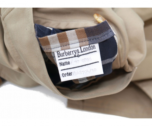 BURBERRY（バーバリー）BURBERRY (バーバリー) [OLD]英国製ライナー付ステンカラーコート ベージュ サイズ:表記なし イングランド製・バルマカーン・マルゼン別注品の古着・服飾アイテム