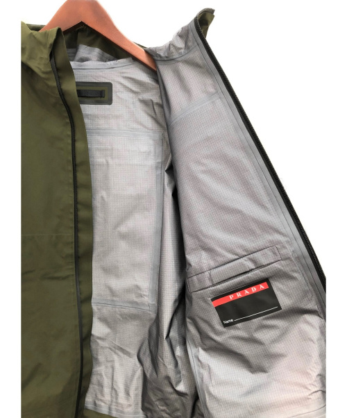 PRADA（プラダ）PRADA (プラダ) ×GORE-TEX レインジャケット オリーブ サイズ:Mの古着・服飾アイテム