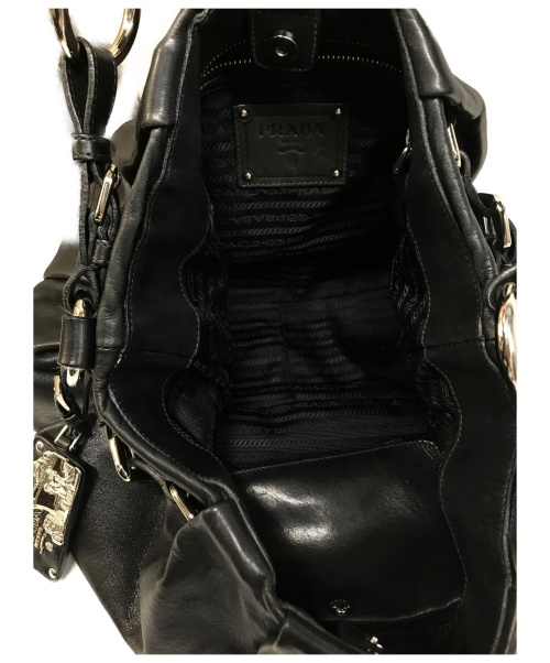 PRADA（プラダ）PRADA (プラダ) レザーショルダーバッグ ブラック サイズ:無 BR3975 117の古着・服飾アイテム