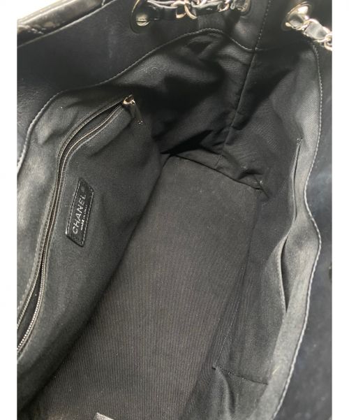 CHANEL（シャネル）CHANEL (シャネル) エナメルチェーントートバッグ ブラック サイズ:-の古着・服飾アイテム