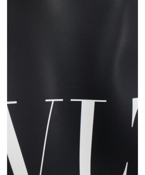 VALENTINO（ヴァレンティノ）VALENTINO (ヴァレンティノ) VLTNトートバッグ ブラックの古着・服飾アイテム