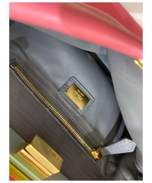 FENDI（フェンディ）FENDI (フェンディ) ミニピーカブー ピンク サイズ:ミニ ミニピーカブーの古着・服飾アイテム