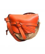 LOEWEロエベ）の古着「スモールゲートラフィアバッグ」｜オレンジ×ナチュラル