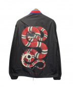 GUCCIグッチ）の古着「スネークプリントナイロンジャケット」｜ブラック
