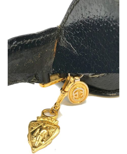 GUCCI（グッチ）GUCCI (グッチ) [OLD]GGロゴエンボスショルダーバッグ ブラック サイズ:表記なし ヴィンテージ・オールドグッチの古着・服飾アイテム