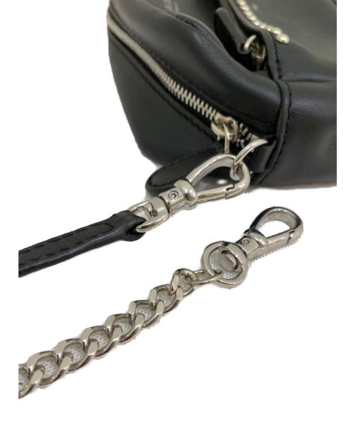 J&M DAVIDSON（ジェイ＆エム デヴィッドソン）J&M DAVIDSON (ジェイ＆エム デヴィッドソン) LIPSTICK POCHETTE WITH STUDS ブラック サイズ:-の古着・服飾アイテム