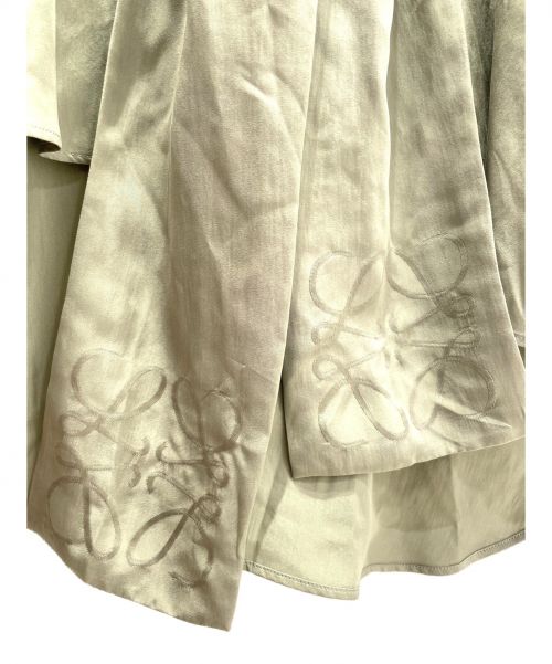 LOEWE（ロエベ）LOEWE (ロエベ) アナグラムジャカードラバリエールブラウス オリーブ サイズ:32の古着・服飾アイテム
