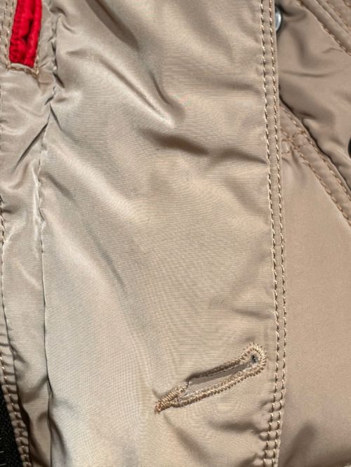MONCLER（モンクレール）MONCLER (モンクレール) BARNABE ベージュ サイズ:1の古着・服飾アイテム