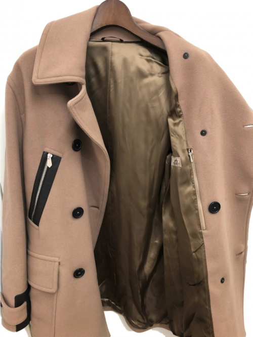 HERMES（エルメス）HERMES (エルメス) レザー装飾Pコート ベージュ サイズ:48の古着・服飾アイテム