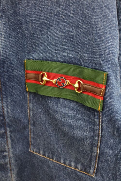 GUCCI（グッチ）GUCCI (グッチ) ウォッシュ加工デニムジャケット インディゴ サイズ:50の古着・服飾アイテム