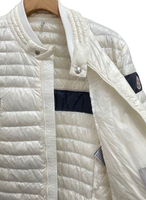 MONCLER（モンクレール）MONCLER (モンクレール) FORET ホワイト サイズ:4の古着・服飾アイテム