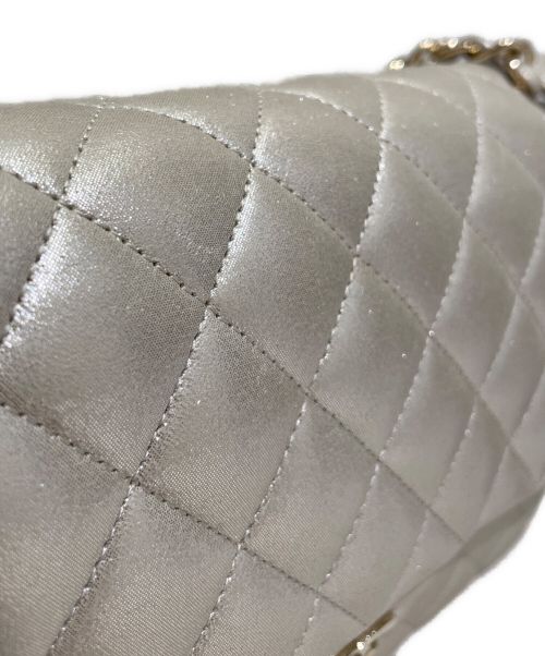CHANEL（シャネル）CHANEL (シャネル) ダブルフラップマトラッセ シャンパンゴールド サイズ:25の古着・服飾アイテム