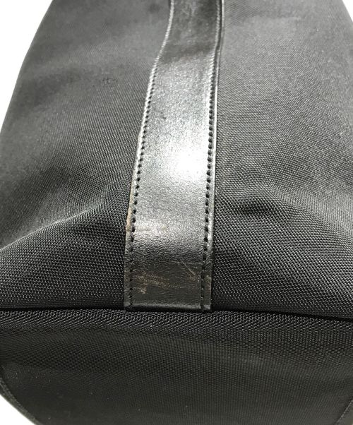 GUCCI（グッチ）GUCCI (グッチ) ワンショルダーバッグ ブラックの古着・服飾アイテム