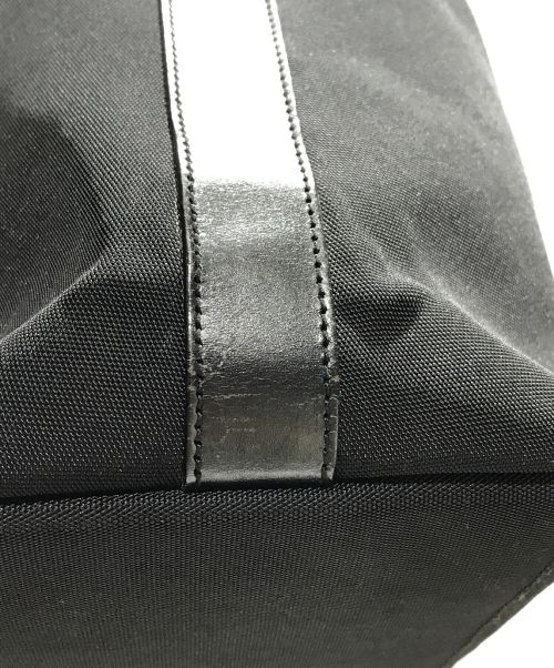 GUCCI（グッチ）GUCCI (グッチ) ワンショルダーバッグ ブラックの古着・服飾アイテム