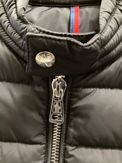 MONCLER（モンクレール）MONCLER (モンクレール) AMIOT ライダース ダウンブルゾン ブラックの古着・服飾アイテム