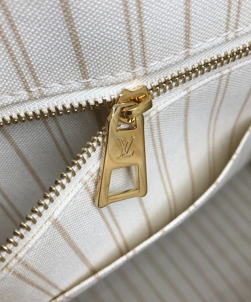 LOUIS VUITTON（ルイ ヴィトン）LOUIS VUITTON (ルイ ヴィトン) トートバッグの古着・服飾アイテム